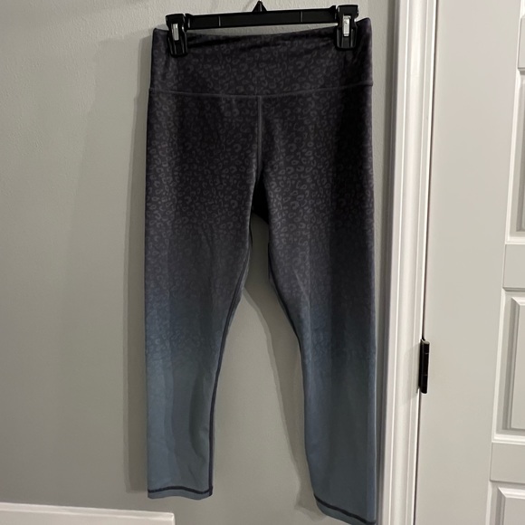 ZYIA Leggings, like new (Size 8/10) - Picture 2 of 4